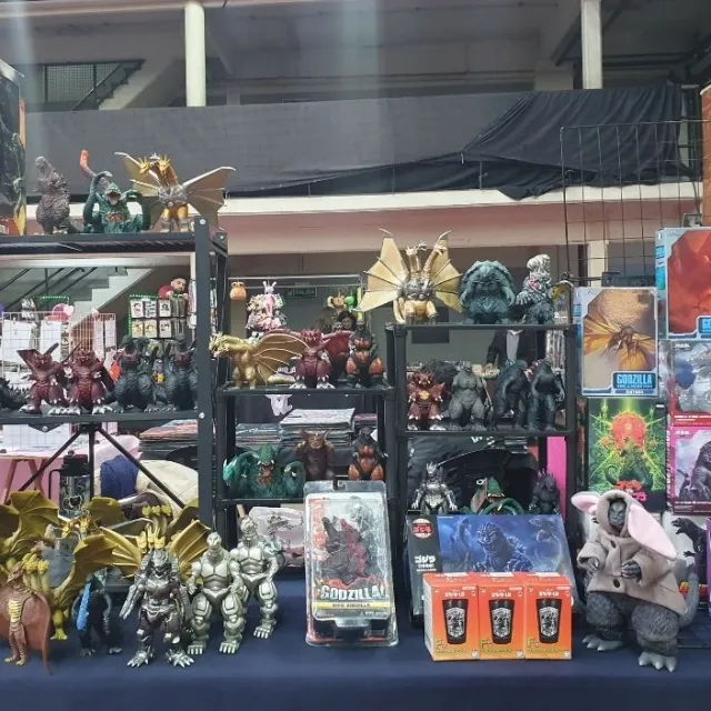Collectzilla_shop